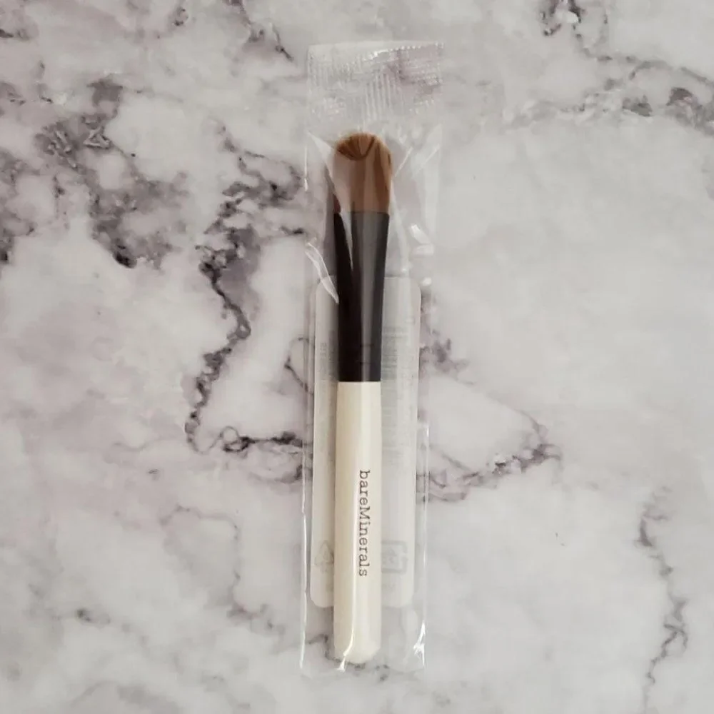 BareMinerals Blemish Remedy Brush